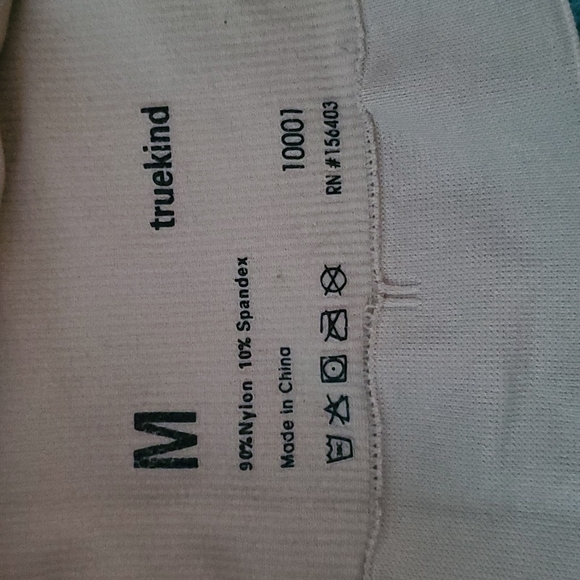 M Shapemint EverydayEssentialThrow-on Wirefree Bra - Picture 3 of 3